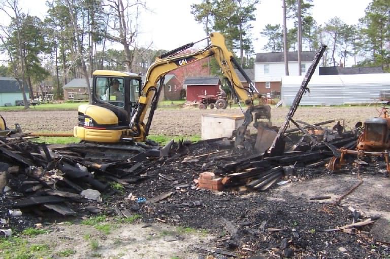 03-2008_Post-fire Cleanup 25.jpg